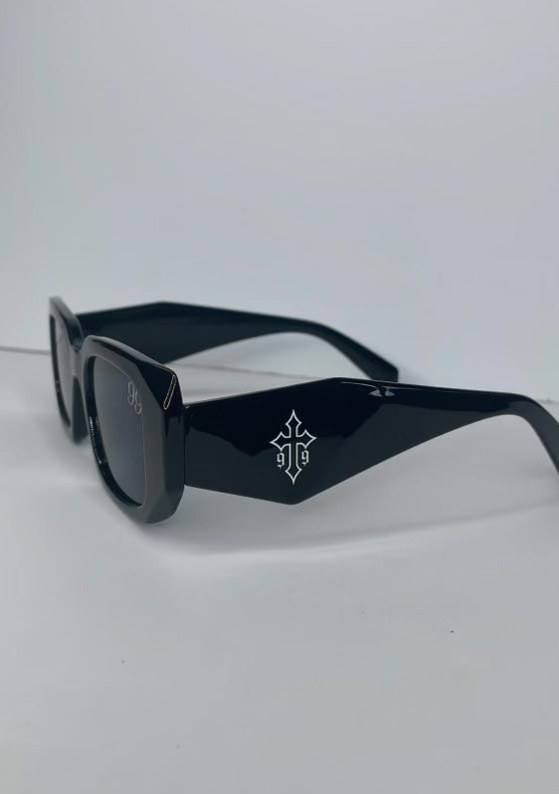 Pr9da Shades
