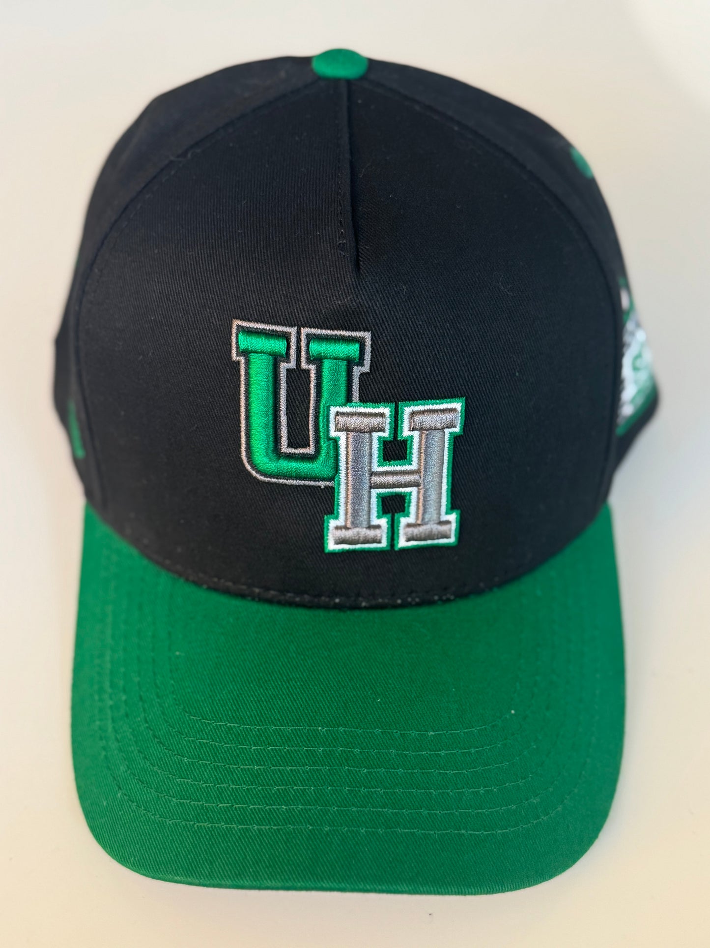 UH hat (black)