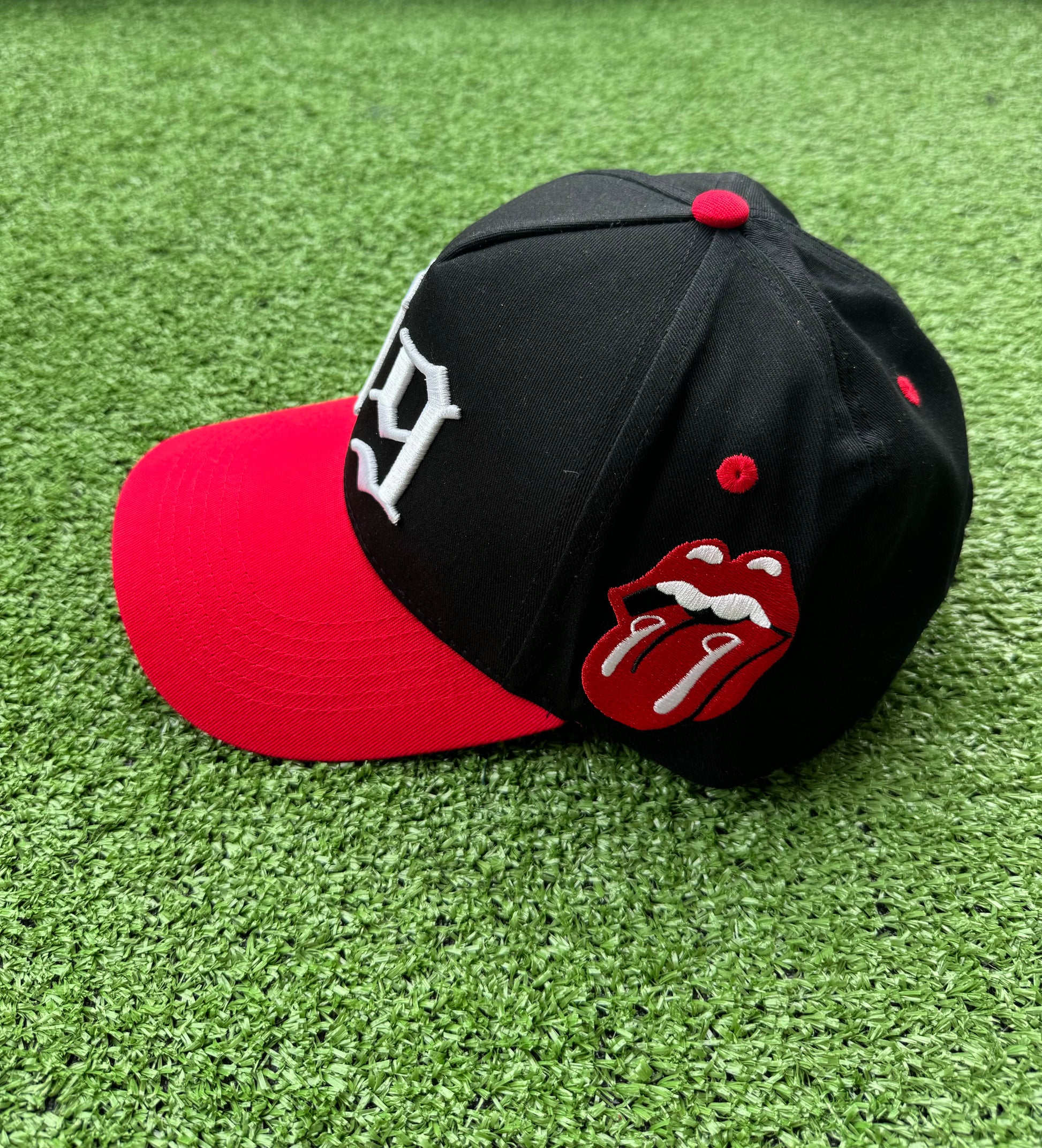 99 π
(Black/red)